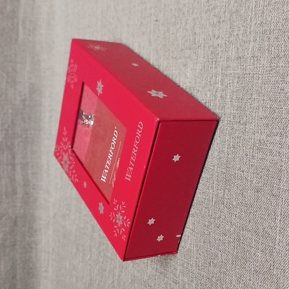 Waterford 2017 Silver Annual Cross Ornament NIB - Picture 11 of 12